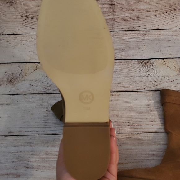 Michael Kors Rhea Dark Carmel Suede Mid Calf Fring - Picture 10 of 14